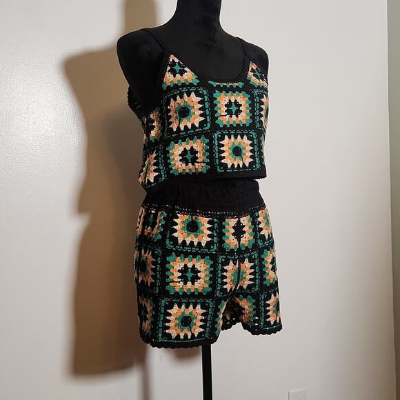 NEW IN Crochet Two-Piece Set, Top and Shorts, Size S/M - Picture 4 of 14